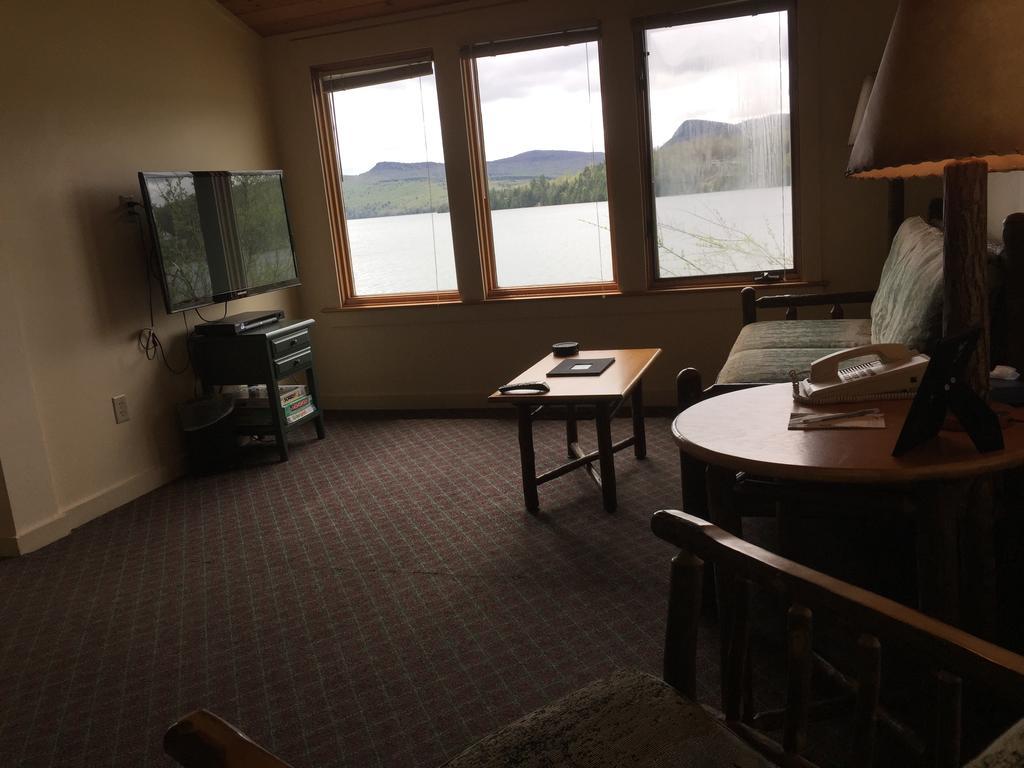 Willoughvale Inn Westmore Newport Ruang foto